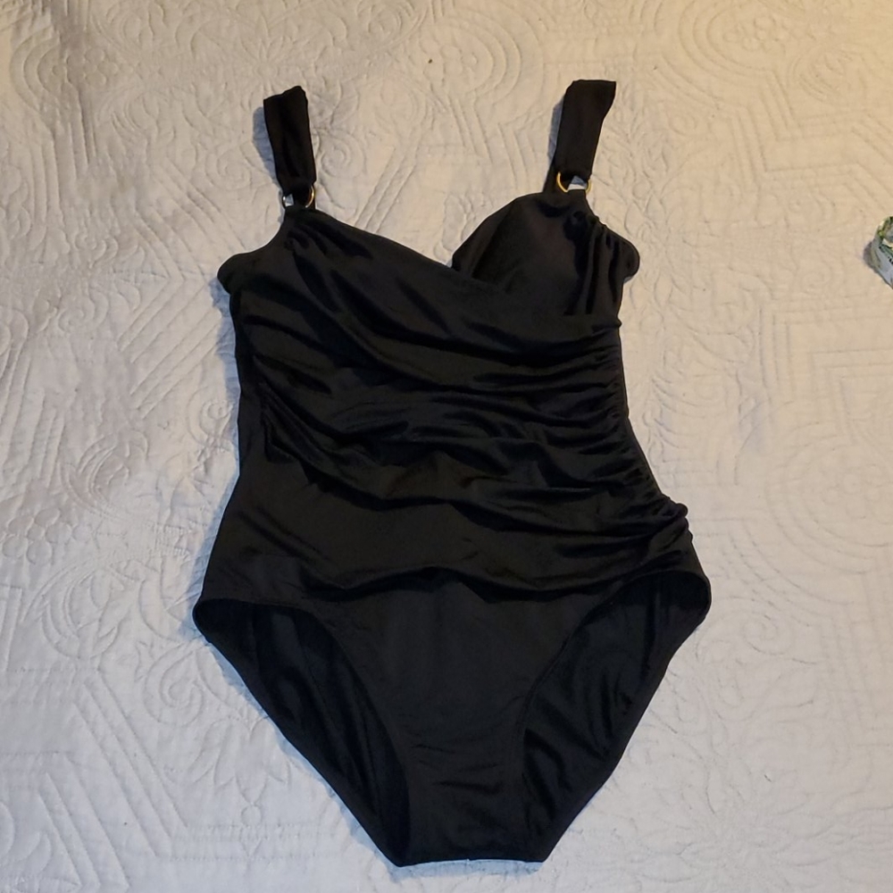 One piece swimsuit